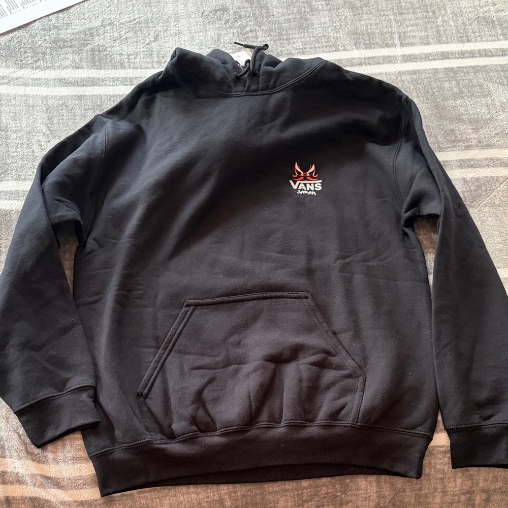 Vans (Japan exclusive) Black Pullover Hoodie with Logo